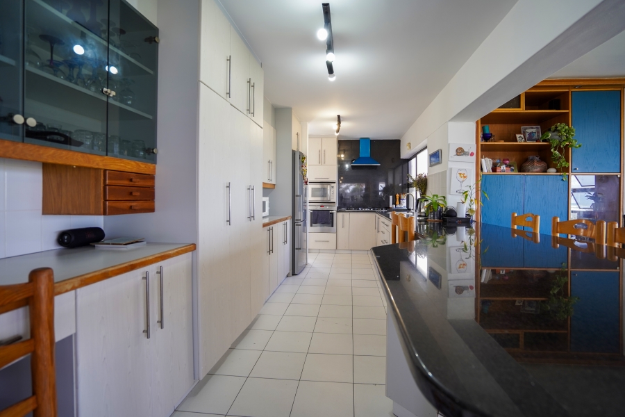 4 Bedroom Property for Sale in Van Riebeeckstrand Western Cape
